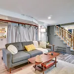 Portland Vacation Rental About 5 Mi To Downtown!