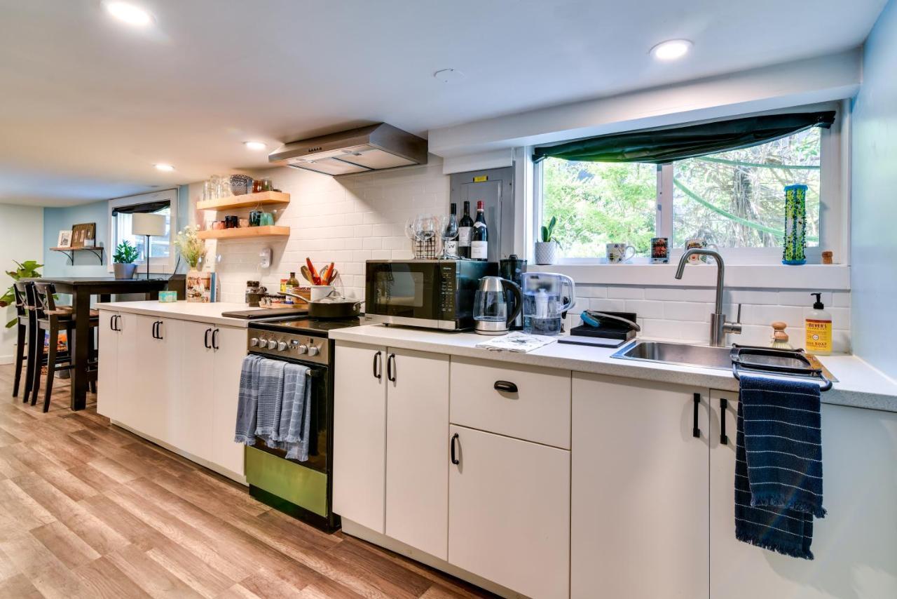 Vacation About 5 Mi To Downtown! Apartment
