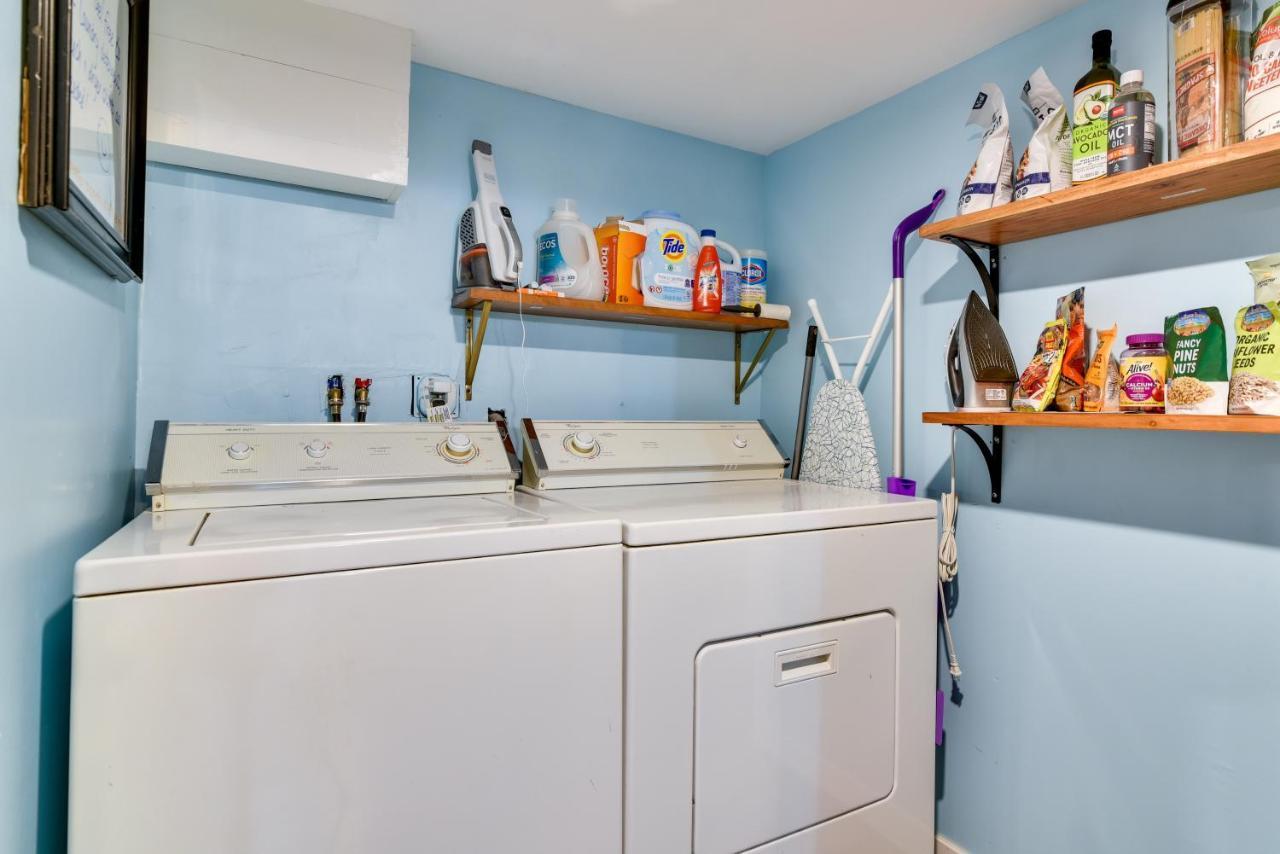 Apartment Vacation About 5 Mi To Downtown! Portland