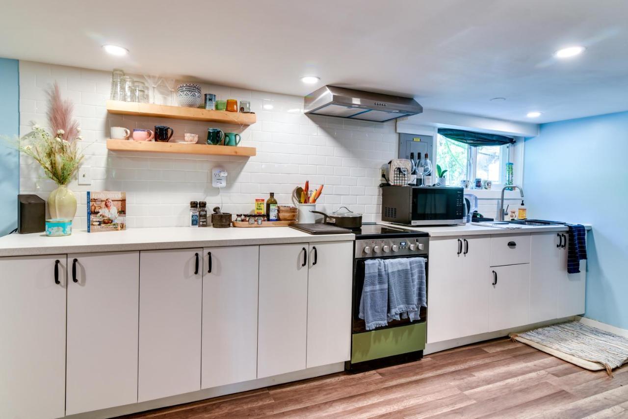 Vacation About 5 Mi To Downtown! Apartment *