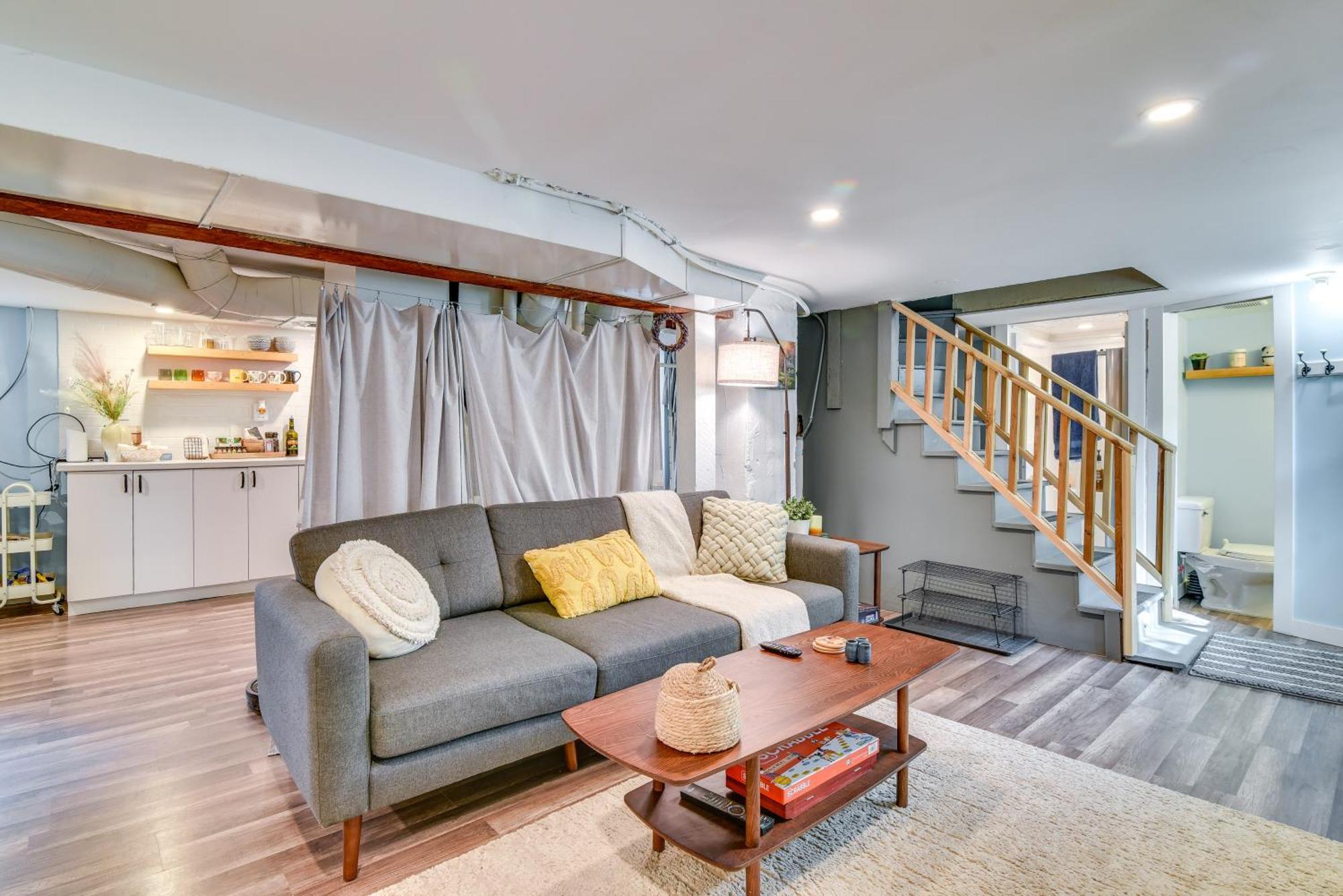 Vacation About 5 Mi To Downtown! Apartment *